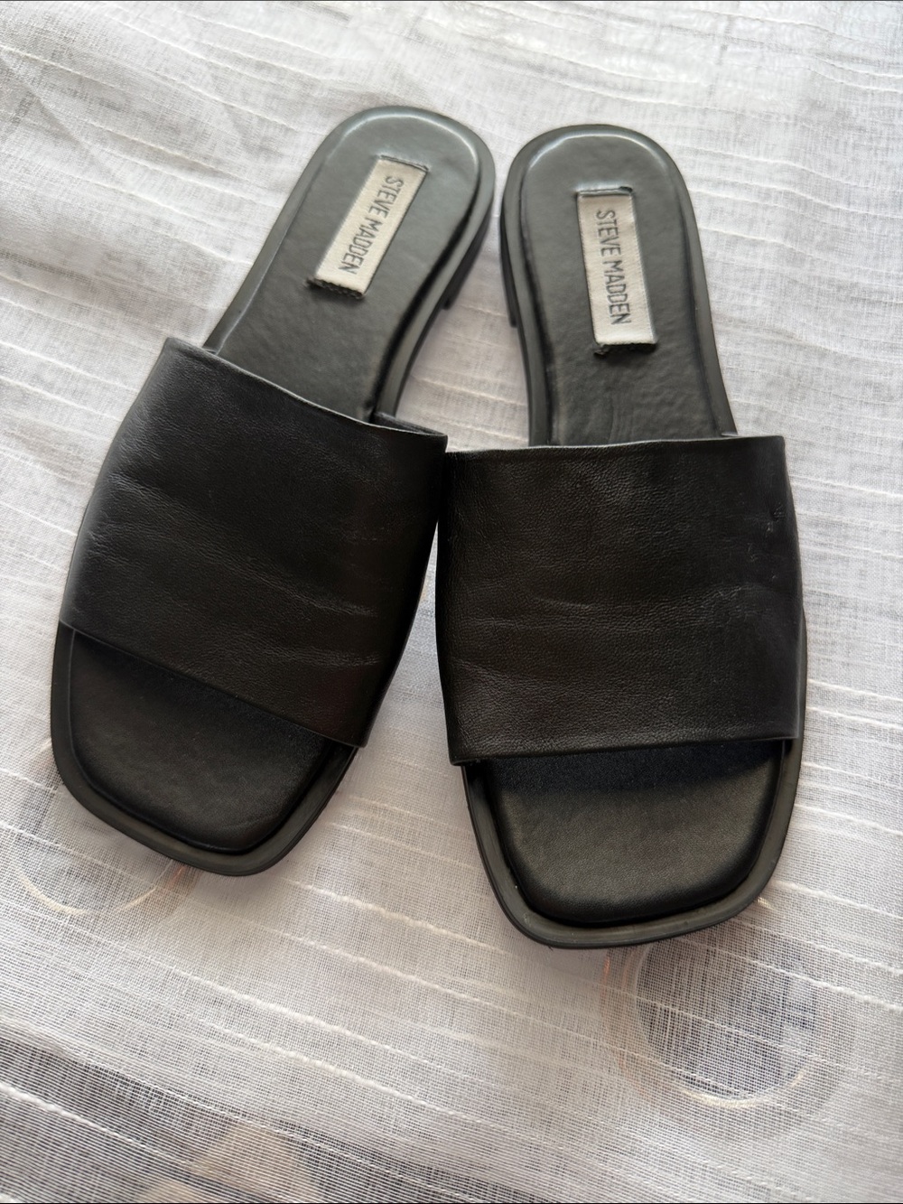 Steve Madden Black Wide-Band Slide Sandals